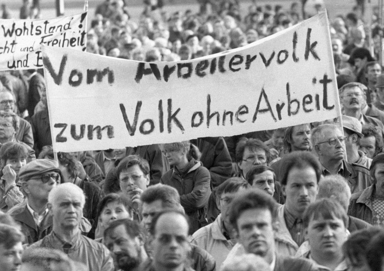 Arbeitskampf-Café Filmabend: „Goldrausch – Die Geschichte der Treuhand“
